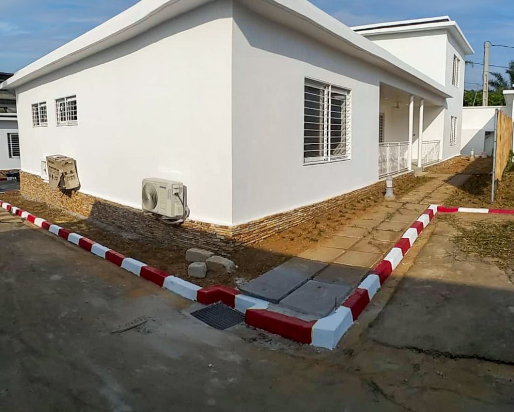 travaux-assainissement-et-voirie-a-indenie-abidjan