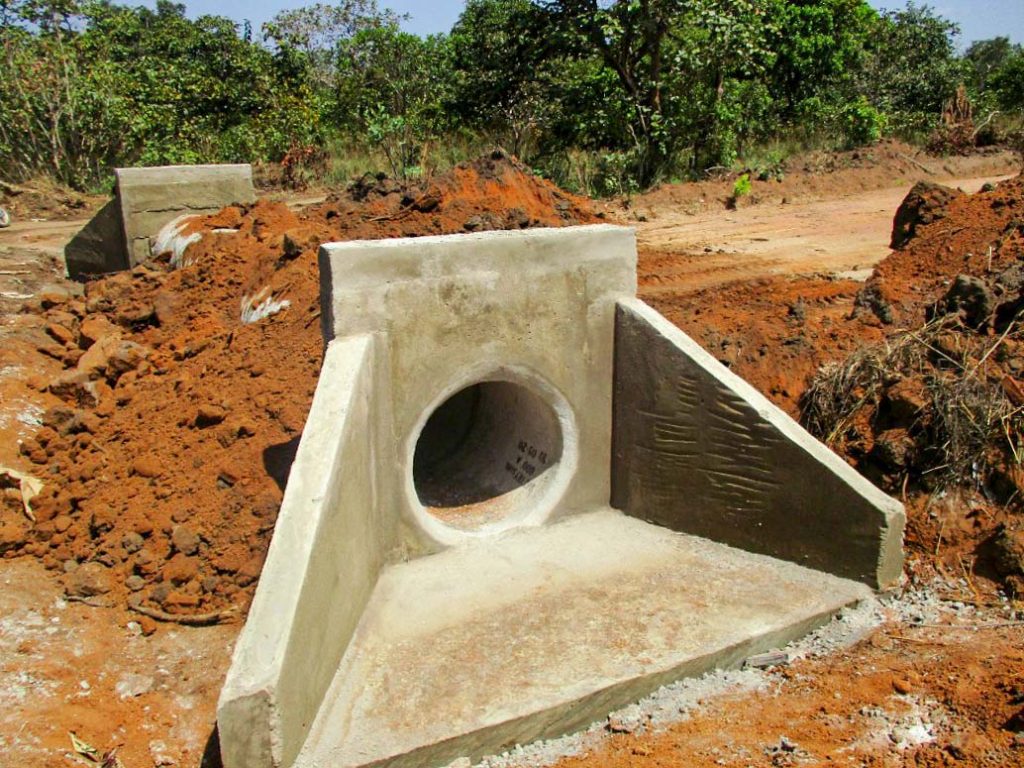 chantier-canalisation-brousse-africaine
